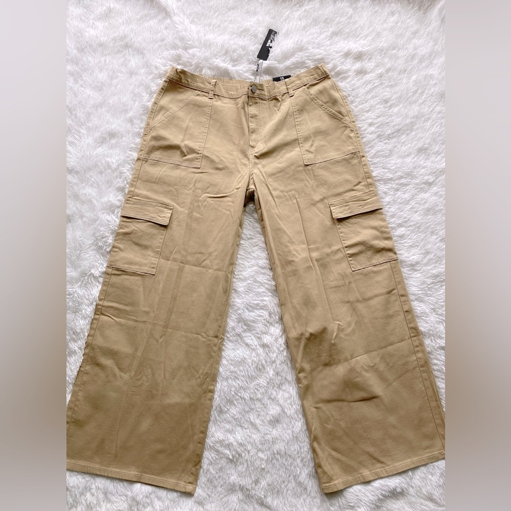 🤎fashion nova cargo pants🤎